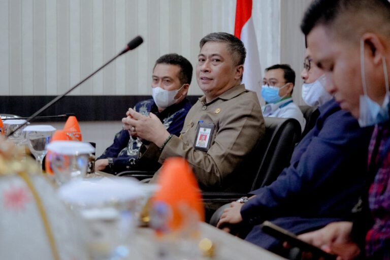 Sekda Barru Ikuti Rakorwil TPAKD, Dibuka Gubernur Sulsel Via Virtual