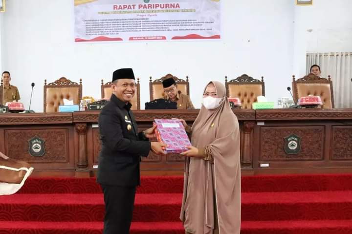  Rapat Paripurna DPRD Takalar Pada Penyerahan 4 Ranperda, 11 Desa Persiapan Di Tetapkan Sebagai Desa Definitif