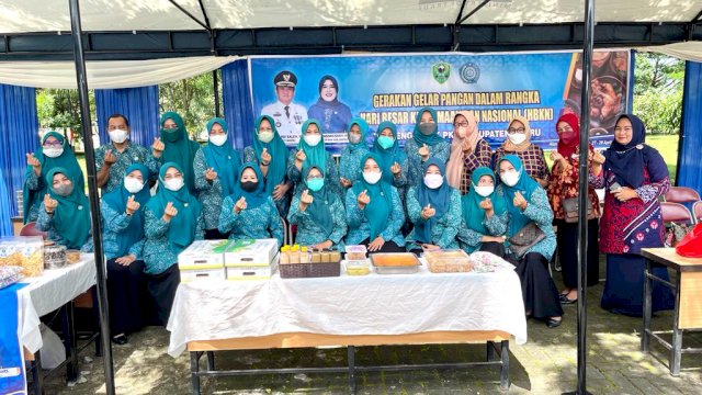 TP. PKK Barru Lapak Produk di Pasar Murah dan Gerakan Gelar Pangan Berkualitas