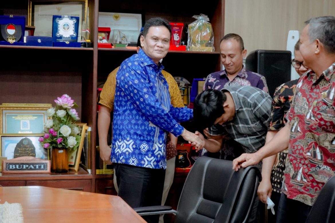 Bupati Barru,Terimakasih Gubernur Sulsel Atas Perbaikan Jalan Poros Pekkae Soppen