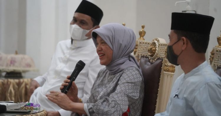 Hasnah Syam Silaturahmi dengan Seluruh Wartawan dan LSM Se-Kabupaten Barru