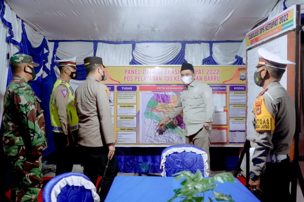 Bupati dan Forkopimda Tinjau Pos Ops Ketupat Polres Barru 2022