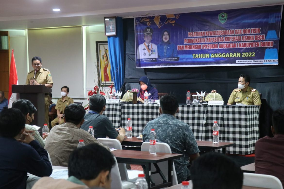 Bupati Barru Buka Pelatihan Kewirausahaan P2UKM