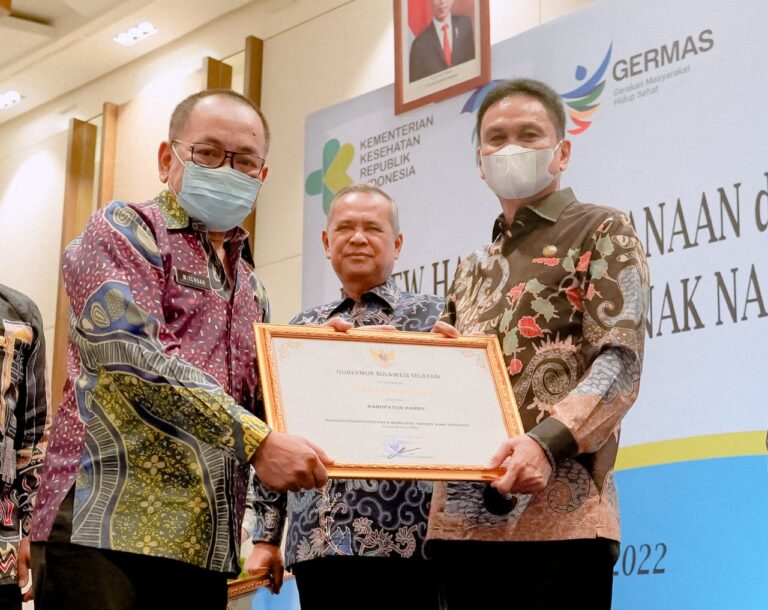 Capai Target BIAN Tercepat Di Sulsel, Bupati Barru Kembali Terima Piagam Penghargaan