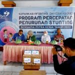 Bersama Mitra Kerja BKKBN, Hj. Hasnah Syam Sosialisasi Penurunan Stunting Di Aula Kantor Desa Cilellang 1a6bf7b6f3d0821aaedc6e0b966081b0a4de5afa5615cc5509ed6f5364ddf240.0