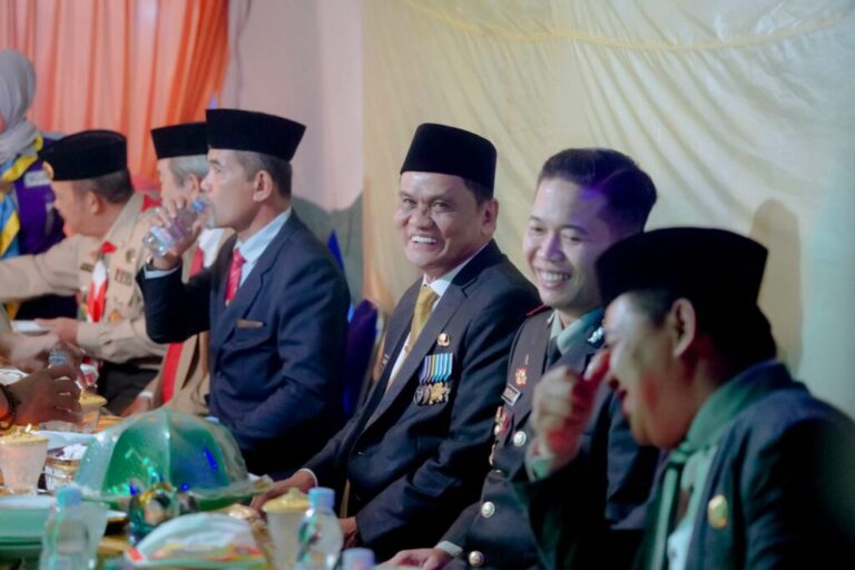 Setelah Upacara Renungan Suci TMP, Bupati Barru Terus Ke Mangkoso Kunjungi Perkemahan