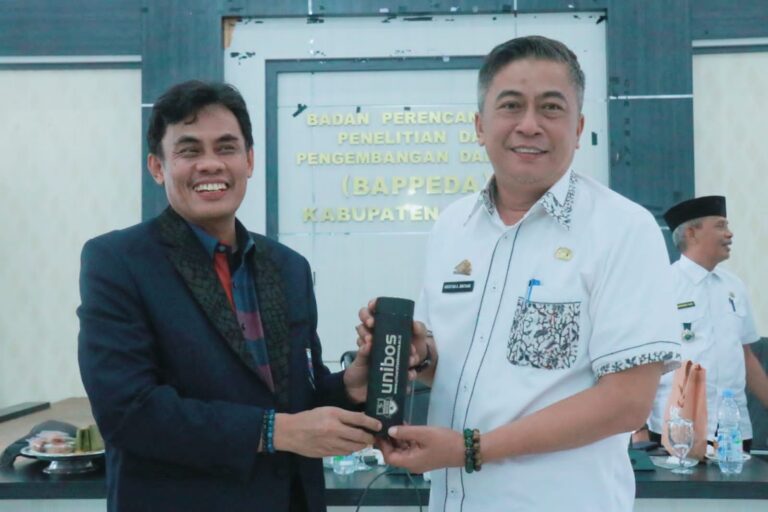 Sekda Barru Pertemuan dengan Tim UNIBOS Makassar