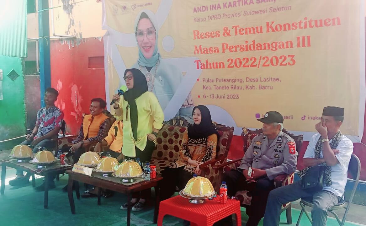 Temu Konstituen di Dusun Pulau Puteangin, Andi Ina Diminta Warga Maju Calon Bupati Barru 2024