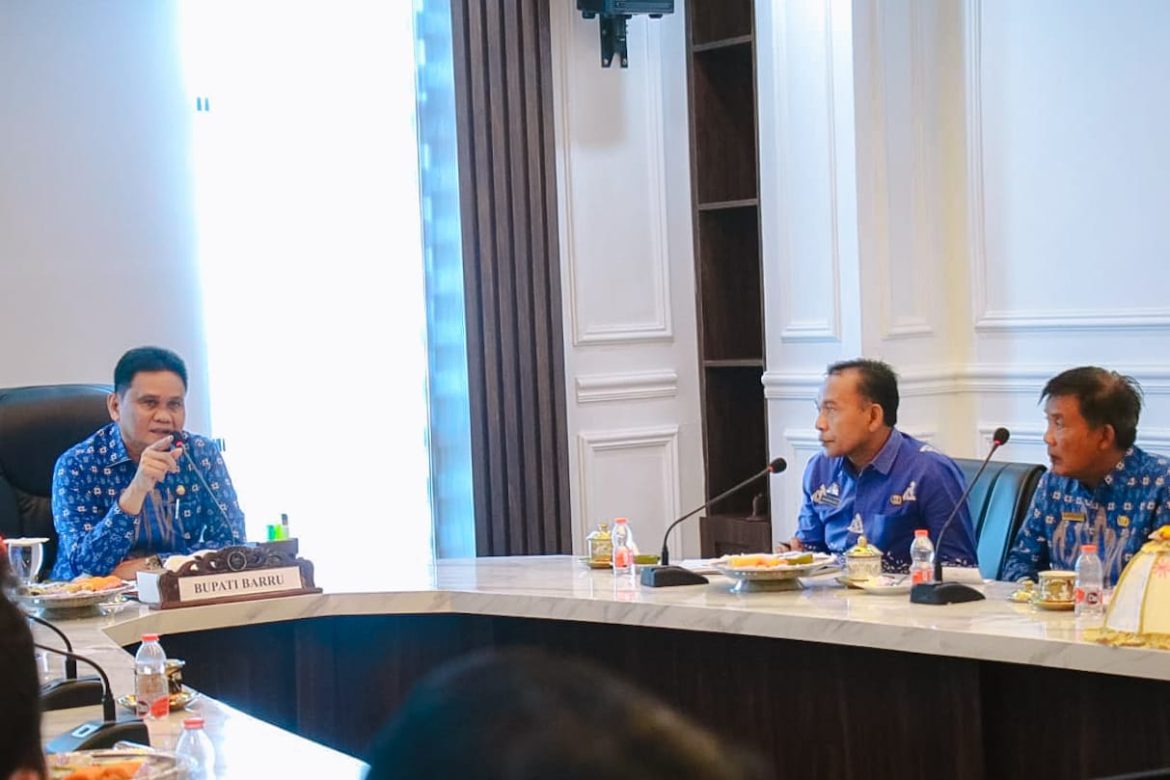 Bupati Barru Memimpin Rapat Koordinasi Seluruh Kepala OPD
