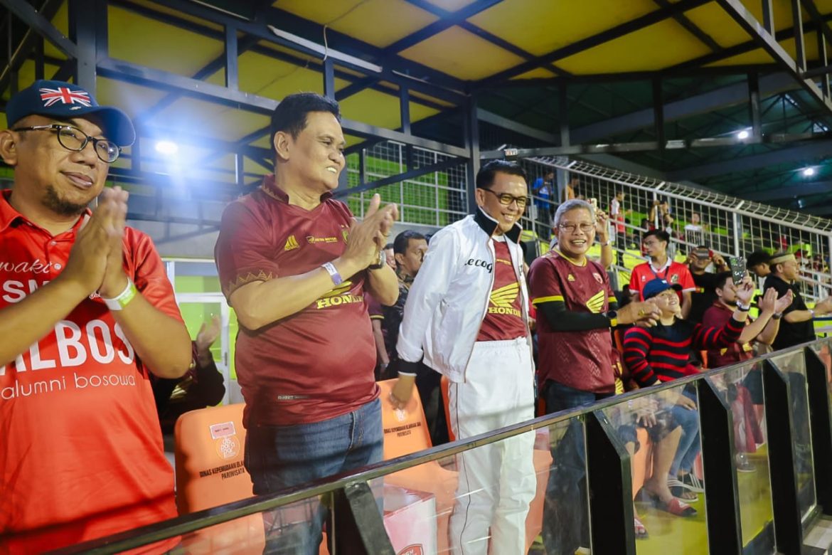 Bupati Barru Saksikan Langsung Kemenangan PSM Makassar VS Arema FC