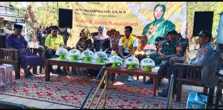 Reses Ketua DPRD Sul-sel Andi Ina di Desa Batu Pute Banjir Pengunjung