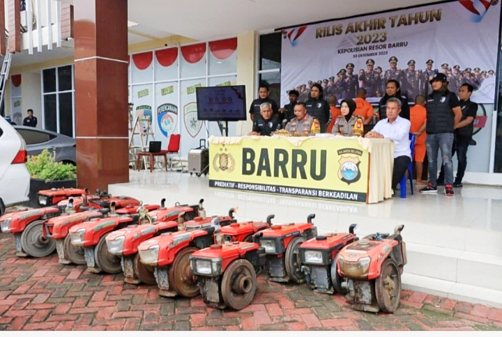 Polres Barru Berhasil Ungkap Kasus Pencurian Mesin Traktor