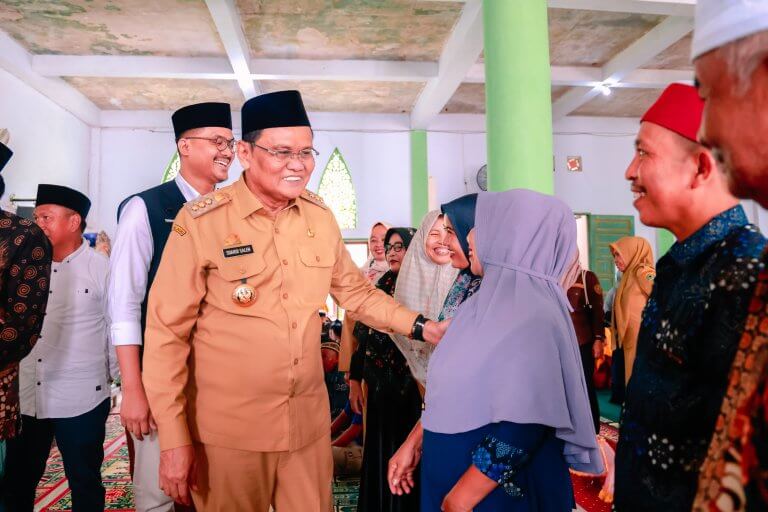 Bupati Barru Hadiri Peringatan Isra Mi’raj di Kel.Sepe’e