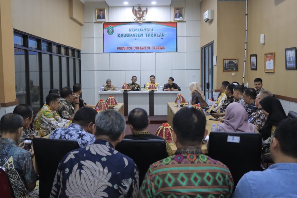 Rapat Pemantapan HUT Takalar Yang Ke 64, Pj Bupati Takalar Berharap Pesta Rakyat Di Nikmati Masyarakat
