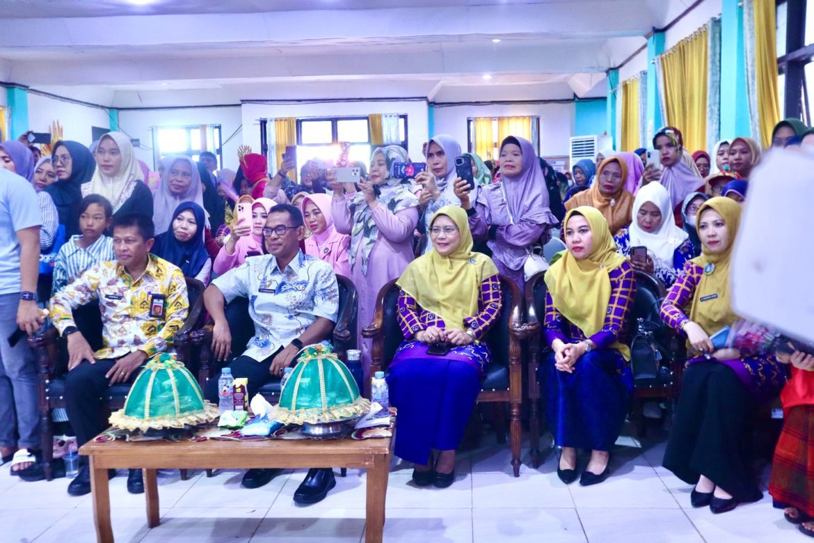 Bupati Takalar Didampingi Pj. Ketua TP PKK Kabupaten Buka Berbagai Lomba Dalam Rangka HUT Takalar Ke-64