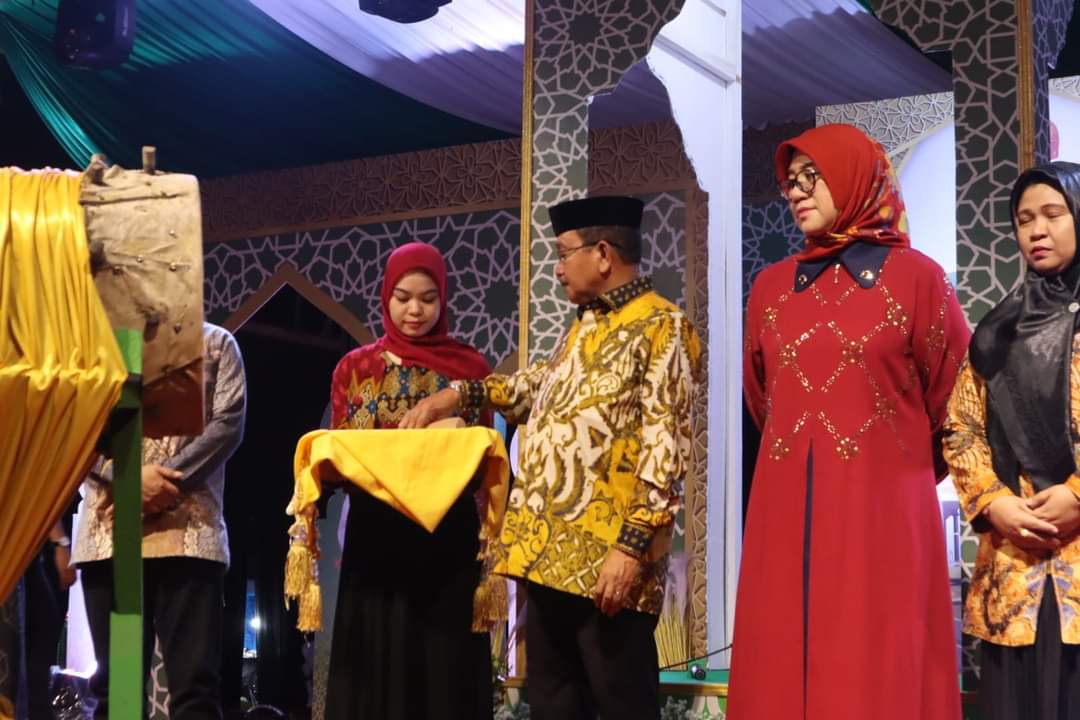Bupati Pasangkayu Buka Acara Kegiatan MTQ Ke X di Lapangan Jono Tikke Raya