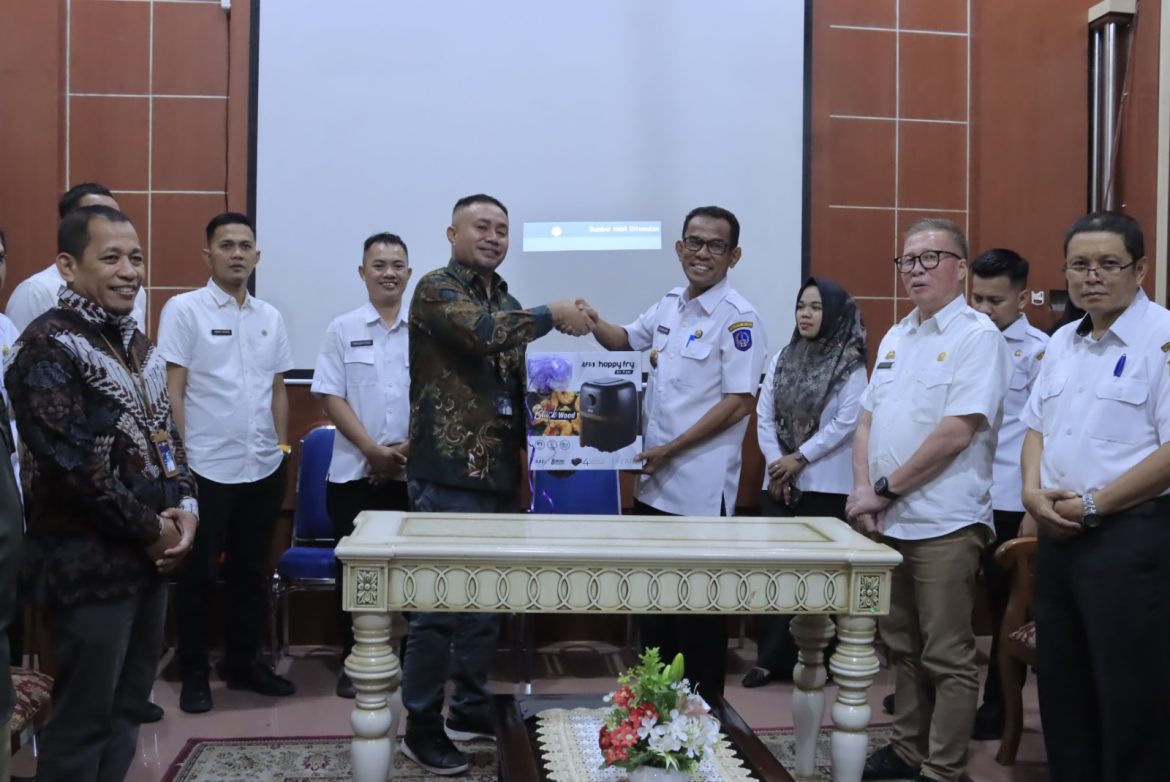 Tingkatkan PAD, Pj. Bupati Takalar Teken MoU Dengan PT. PLN (Persero) Tentang PBJT