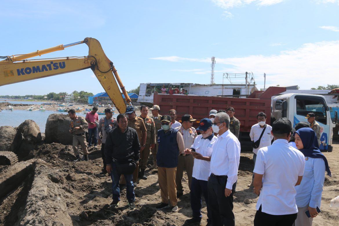 TIM Gabungan Kementerian ATR/BPN Bersama Pemkab. Takalar Melakukan Pemulihan Fungsi Ruang Di Desa Aeng Batu-Batu