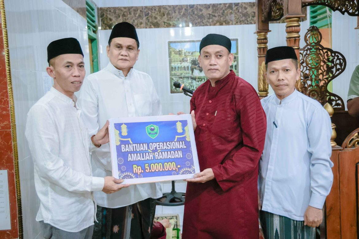 Bupati Barru Sapari Ramadan H-3 di Kecamatan Pujananting