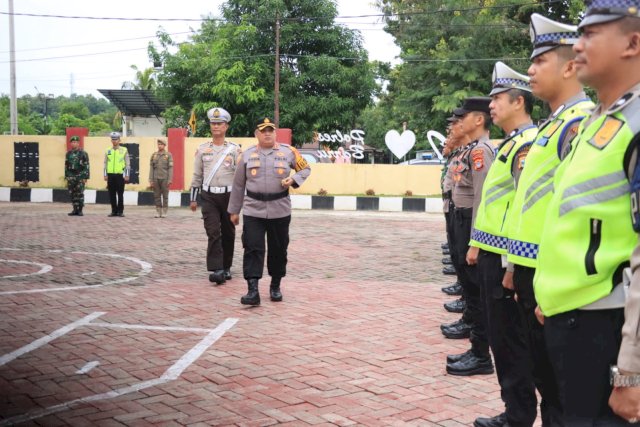Kapolres Pimpin Apel Gelar Pasukan Operasi Ketupat 2024