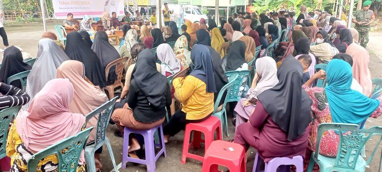 Warga Desa Lasitae Doakan Andi. Ina Kartika Sari Jadi Bupati Barru