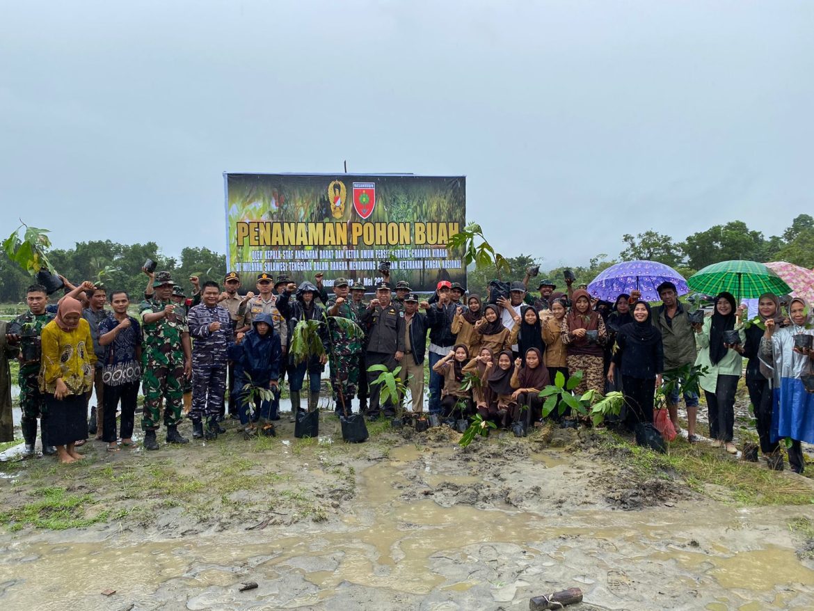 Dukung Program Ketahanan Pangan, Kodim 1430/Konut Tanam Ratusan Pohon Buah Serentak