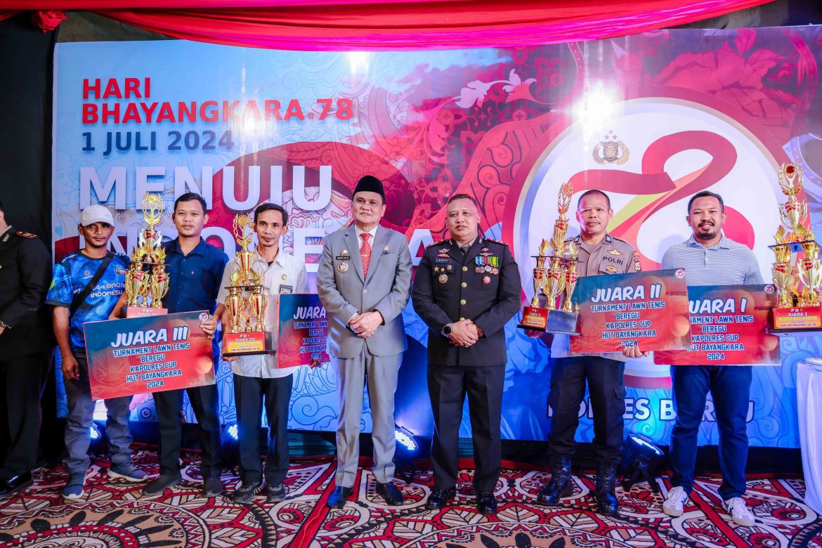 Bupati Barru Menghadiri Upacara Peringatan Hari Bhayangkara ke-78 di Polres