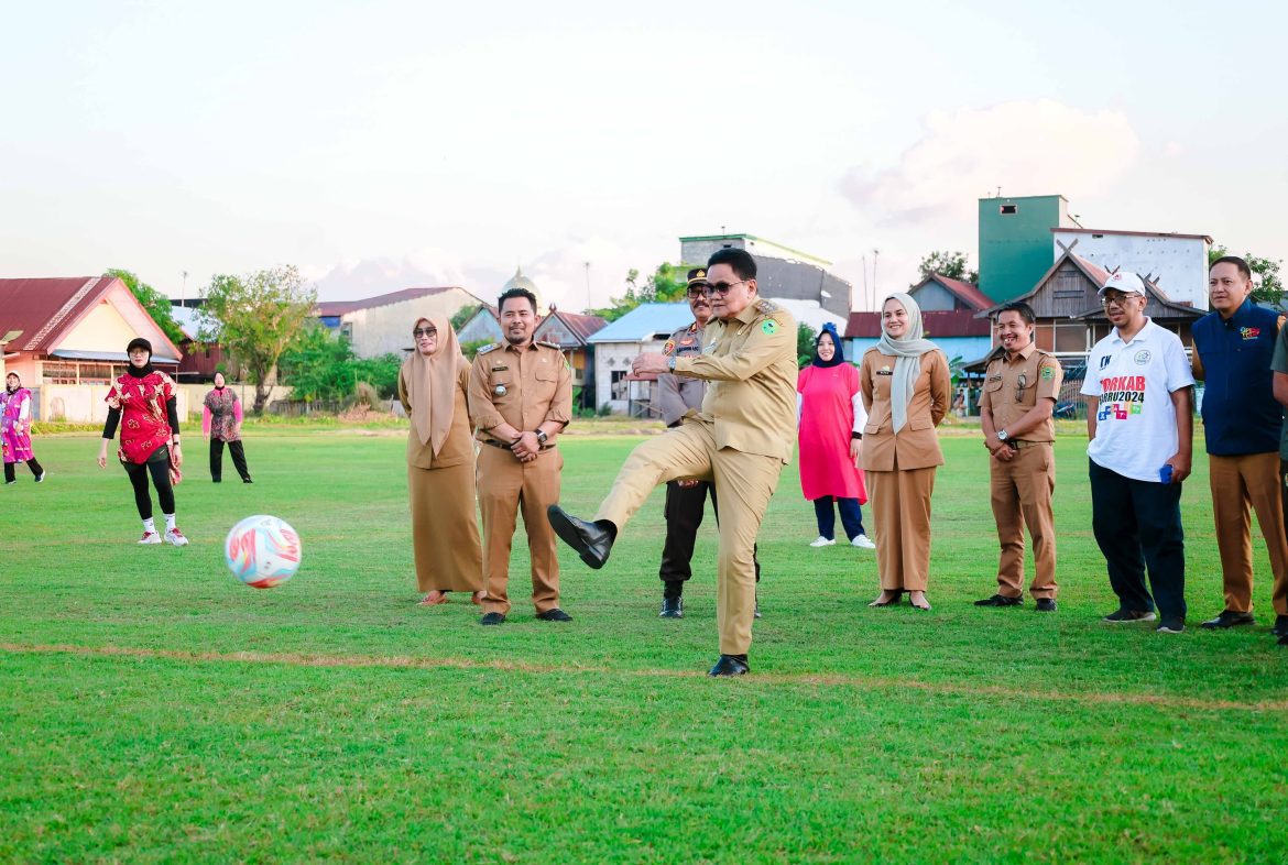 Bupati Barru Buka Pertandingan Sepak Bola, Bola Volly, dan Sepak Takraw Tingkat Kecamatan Tanete Rilau