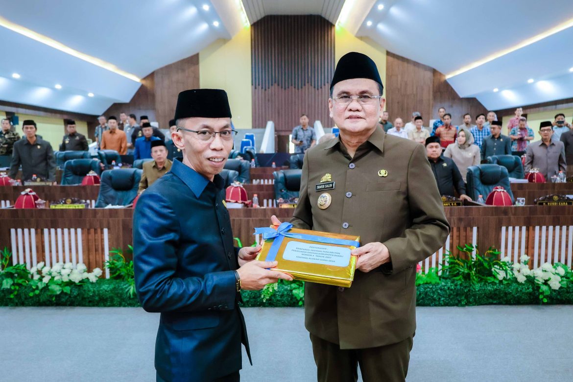 Bupati Barru Menghadiri Rapat Paripurna DPRD