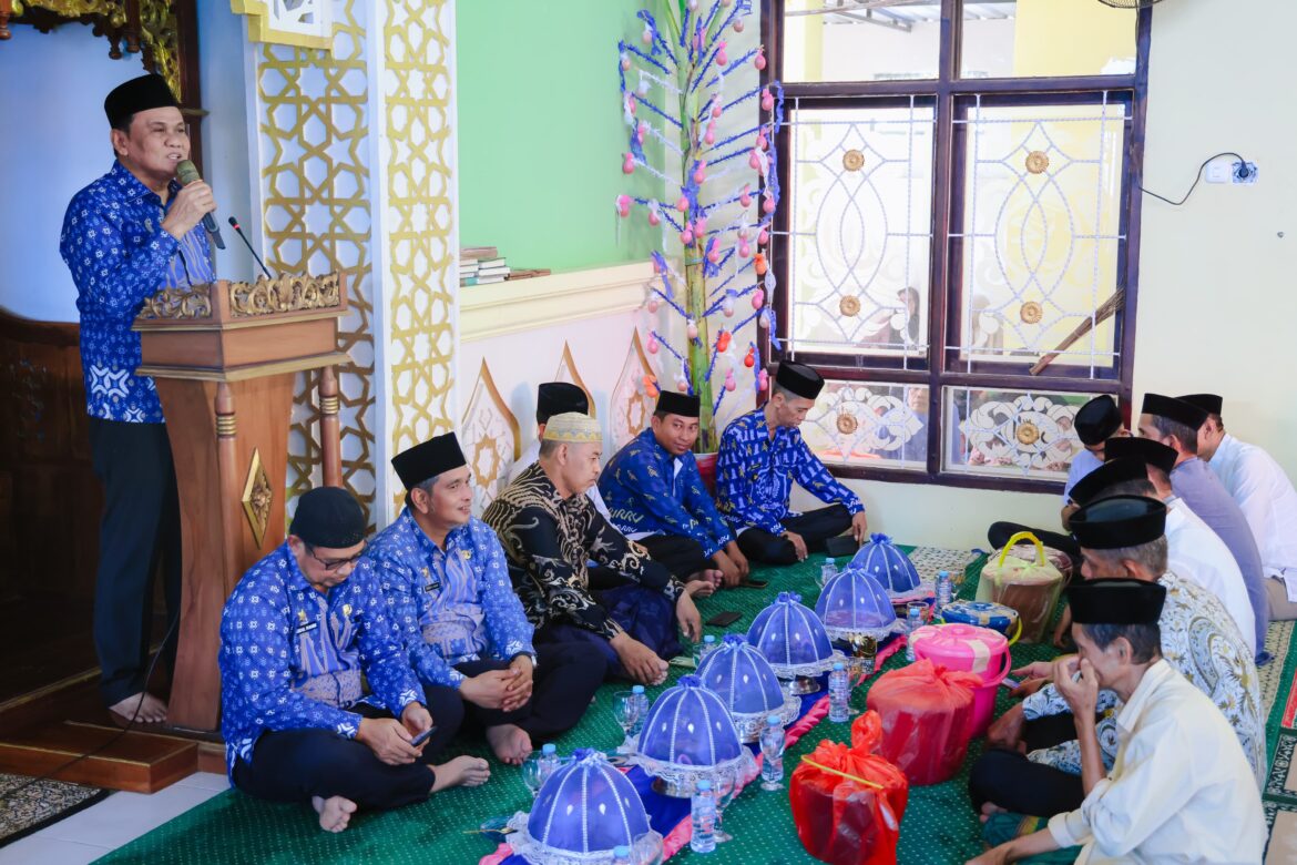 Bupati Barru Hadiri Peringatan Maulid di Masjid Annur Latappareng