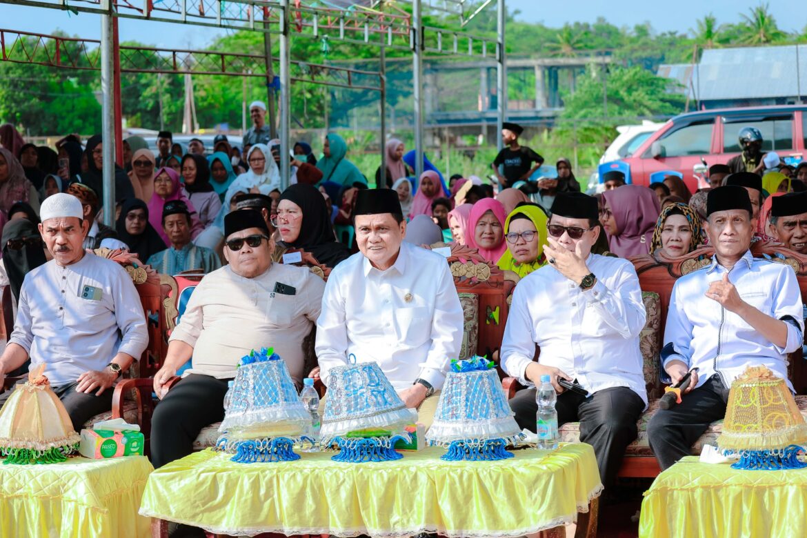 Bupati Barru Menghadiri Peringatan Maulid Nabi Besar Muhammad SAW di Lapangan Labattoa Bojo