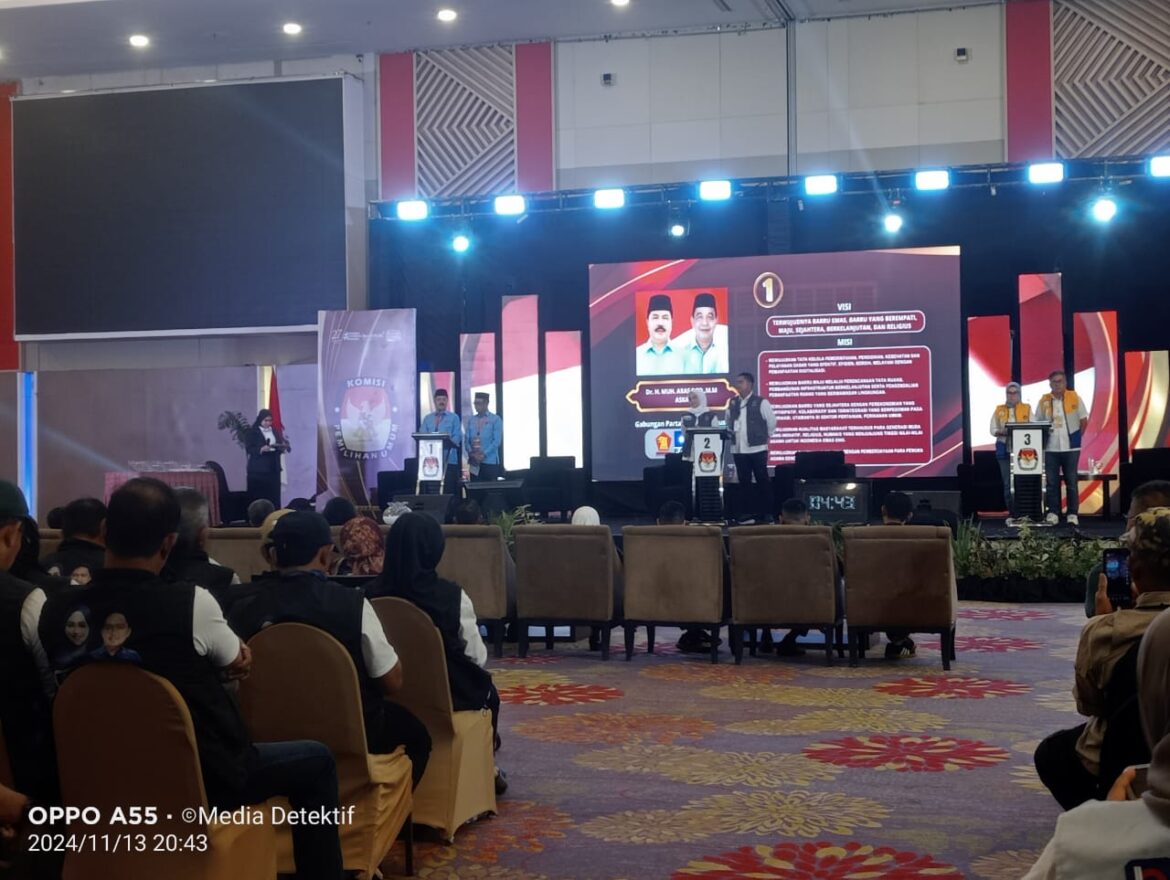 KPU Barru Sukses Gelar Debat ke Dua di Hotel Claro