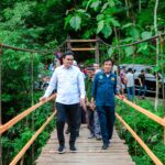 Bupati Barru Meresmikan Jembatan Penghubung Dusun Menrong Desa Harapan IMG-20241124-WA0023