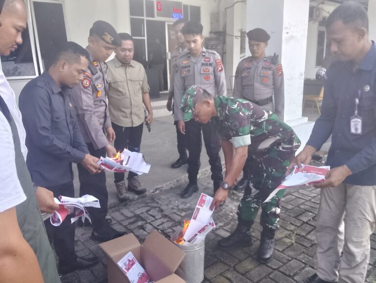KPU Pasangkayu Gelar Pemusnahan Surat Rusak H-1