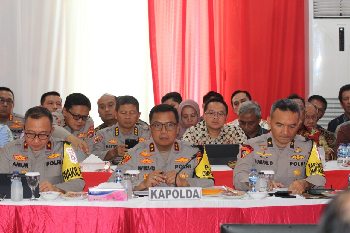 *Komisi III DPR RI Apresiasi Pengamanan Pilkada di Sultra dalam Kunjungan Kerja ke Polda Sultra*