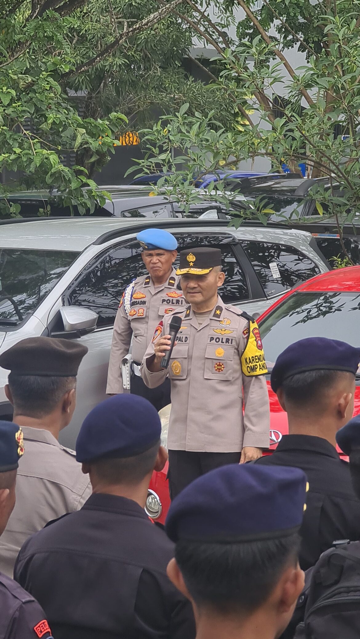 *Polda Sultra Siapkan 881 Personil Gabungan untuk Amankan Rapat Rekapitulasi Suara Pilgub Sultra*
