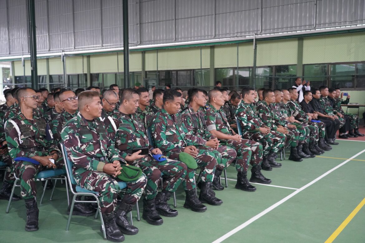 *Komitmen Berantas Narkoba, Satuan Jajaran Korem 143/HO Laksanakan Tes Urine Secara Mendadak*