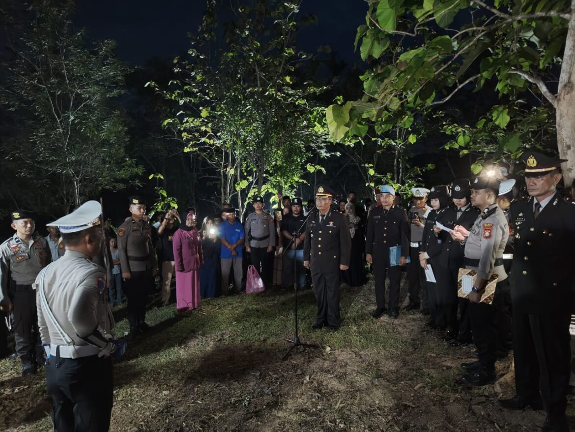 *Polres Sinjai Gelar Upacara Pemakaman Dinas Almarhum Bripda Muhammad Zul’ Alim Waly Amar, Anggota Polres Deiyai Polda Papua.*