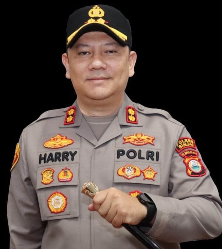 *Kenali Sosok Humanis Kapolres Sinjai AKBP Harry Azhar, Pemimpin yang Sentuh Hati Masyarakat melalui Aksi Sosial.*