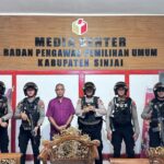 *Jaga Kamtibmas Tahapan Pilkada 2024, Polres Sinjai Gencarkan Patroli Malam.* IMG-20241214-WA0101