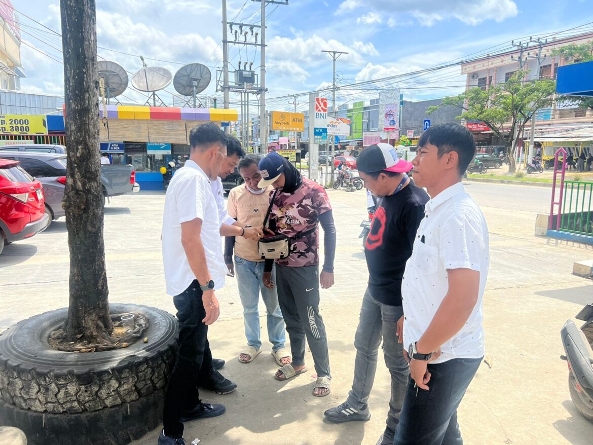 Antisipasi Premanisme, Polisi Beri Pembinaan Juru Parkir Liar di Dua Lokasi di Kendari*