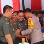 Kapolres Bone Hadiri Acara Lepas Sambut Komandan Korem 141 Toddopoli FB_IMG_1736576184204