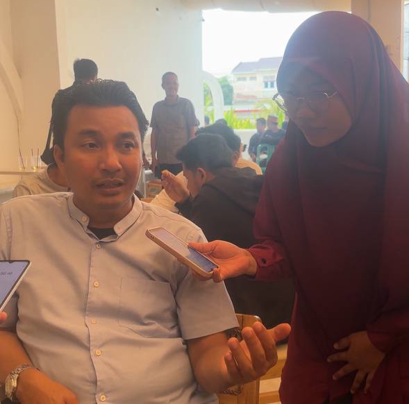 Kantor DPRD Luwu Utara Di Akhir Tahun 2024 Di kepung para Pendemo Dari Berbagai Profesi, “Bupati Terpilih Angkat Suara”.