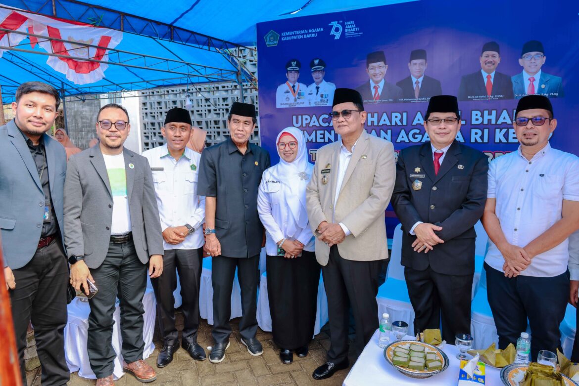 Bupati Barru Pimpin Upacara Peringatan HAB Kementerian Agama RI ke-79