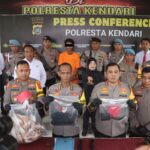*Konferensi Pers Polresta Kendari Ungkap Motif Ketersinggungan di Balik Kasus Pembunuhan di Salah Satu Hotel* IMG-20250113-WA0144(1)
