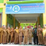 Pastikan Program Makan Bergizi Gratis di Wajo Berjalan Lancar, Sekda Wajo Pantau Distribusi IMG-20250114-WA0032(2)