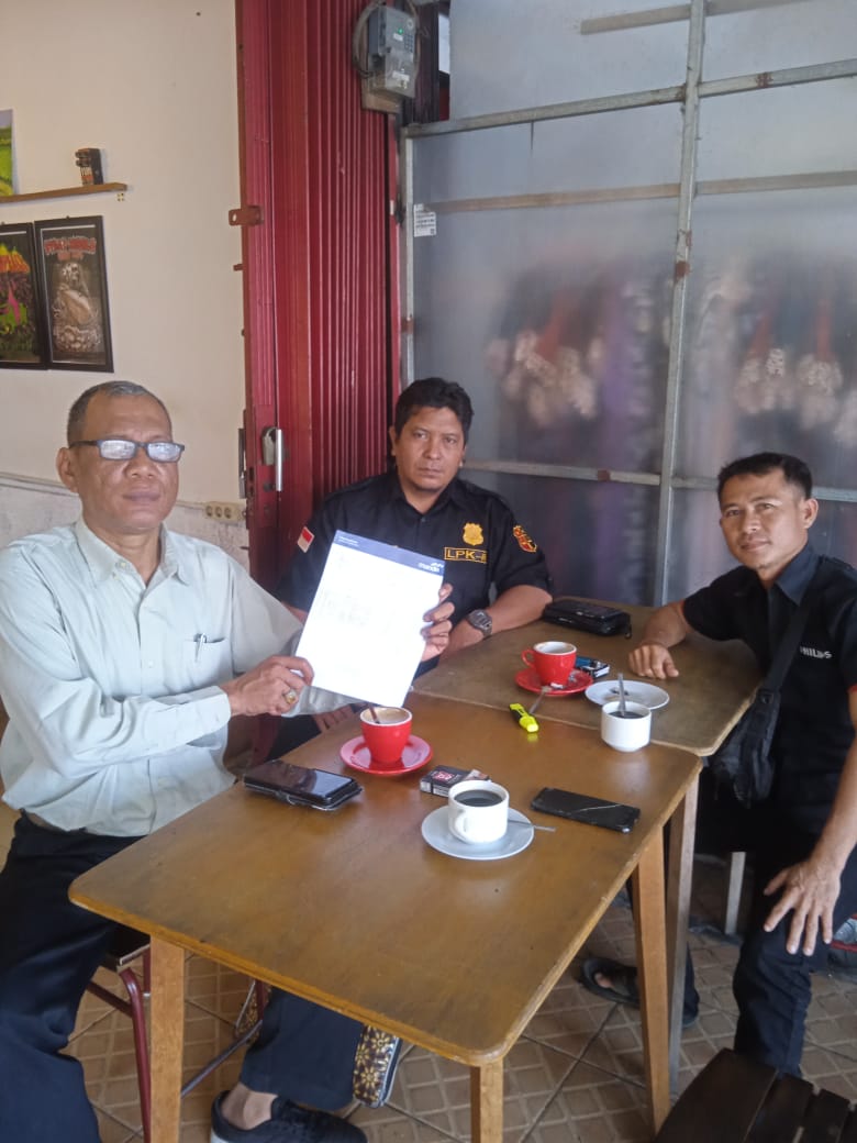 Debkolektor Tarik Paksa Mobil Milik Sabran Nurdin di Jalan Adalah Pelanggaran Hukum