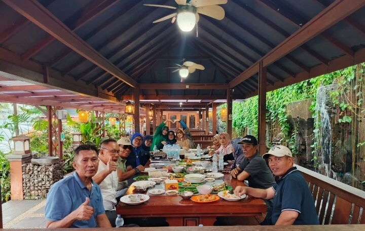 Semangat Mempererat Silaturahmi, Alumni Smanda ’82 Parepare Kembali Menggelar Acara Arisan