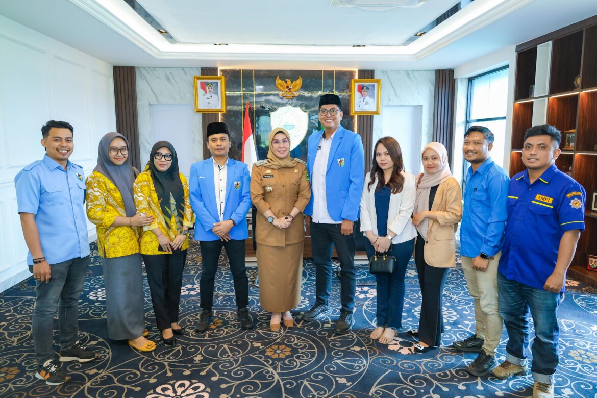 Bupati Barru Andi Ina: “KNPI Harus Bersatu, Jangan Terpecah karena Ego”