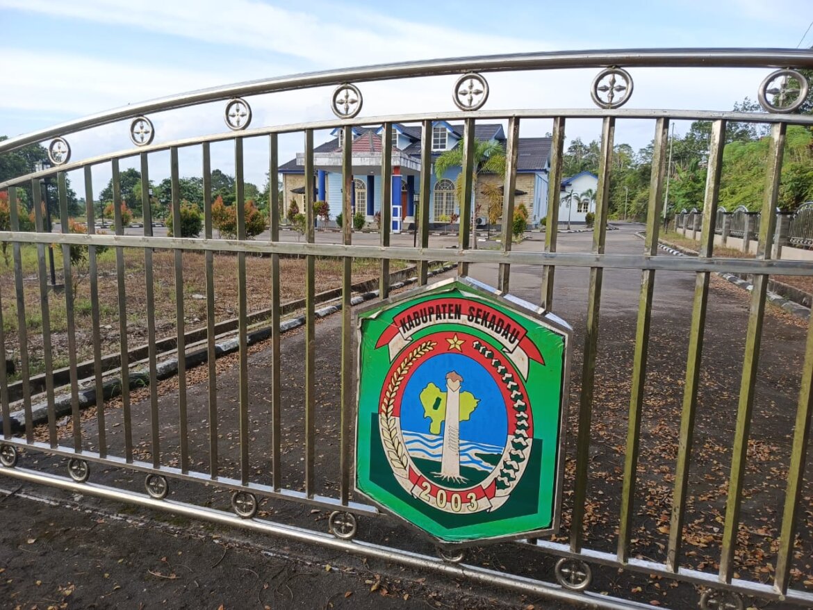 Diduga Pembangunan Rumah Dinas Bupati Sekadau Mubazir